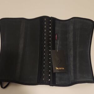 ILANNI Waist Trainer